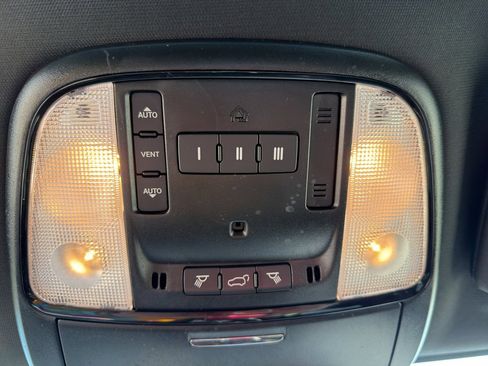 Used 2024 Dodge Durango GT image 23