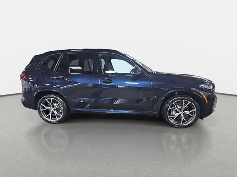 New 2026 BMW X5 xDrive40i w/ M Sport Package image 4