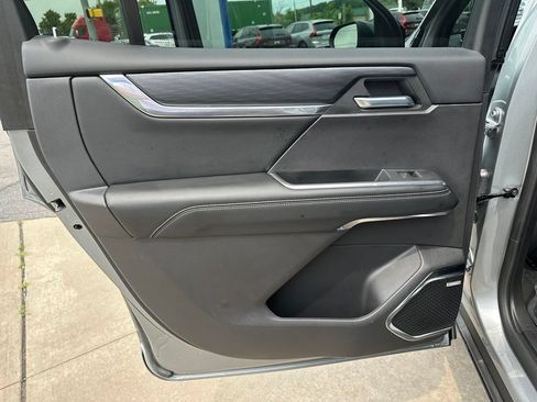 Used 2026 GMC Acadia Elevation w/ LPO, Floor Liner Package AWD/4WD image 36