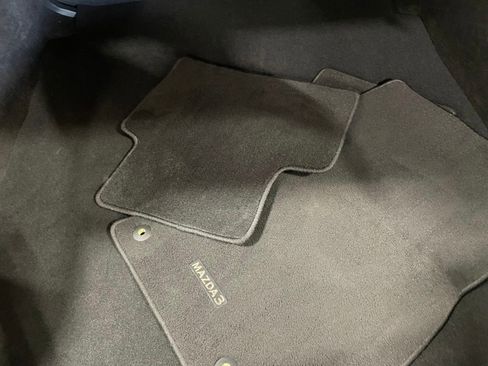 Used 2024 MAZDA MAZDA3 s image 29