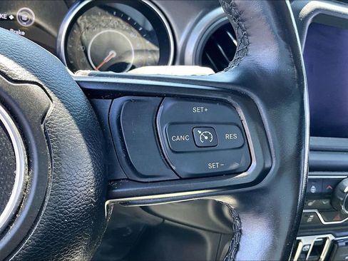 Used 2022 Jeep Gladiator Sport AWD/4WD image 18