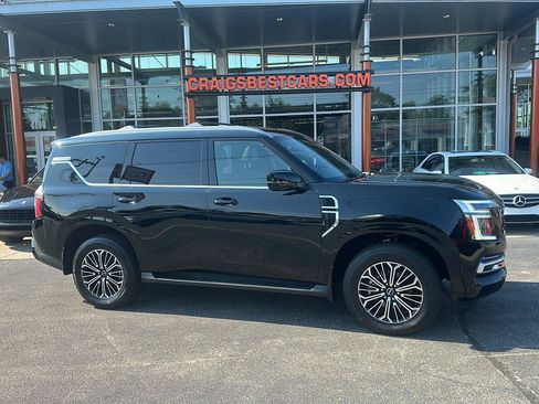 Used 2025 Nissan Armada Platinum w/ Convenience Package AWD/4WD image 1