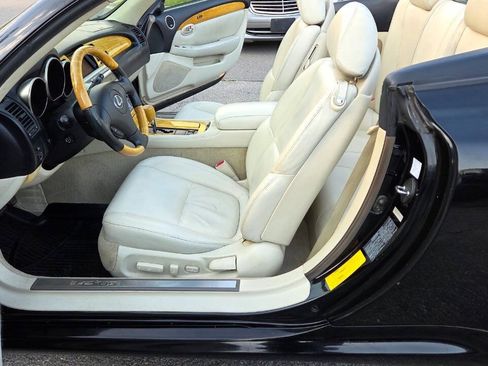 Used 2003 Lexus SC 430 Convertible RWD image 26