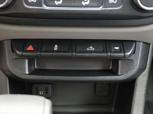 Used 2019 Chevrolet Colorado W/T w/ WT Convenience Package image 24