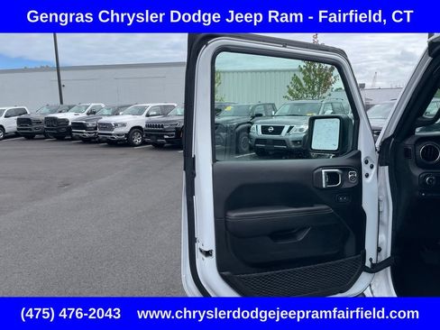 Used 2023 Jeep Wrangler Unlimited Sahara w/ Cold Weather Group AWD/4WD image 44