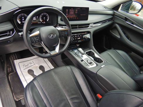 Used 2023 INFINITI QX60 Luxe image 8