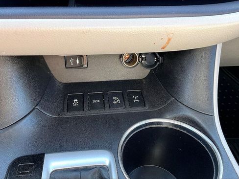 Used 2014 Toyota Highlander XLE image 16