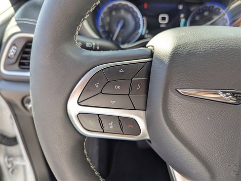 New 2025 Chrysler Pacifica Select image 22