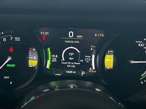 Used 2025 Jeep Wrangler Sahara w/ Safety Group image 25