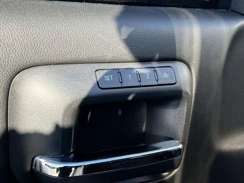 Used 2018 GMC Sierra 2500 SLT image 17