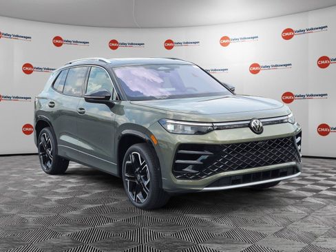 New 2026 Volkswagen Tiguan SEL R-Line AWD/4WD image 7