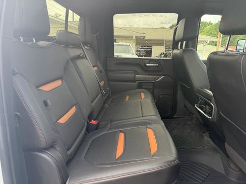 Used 2020 GMC Sierra 2500 AT4 w/ AT4 Premium Package AWD/4WD image 15