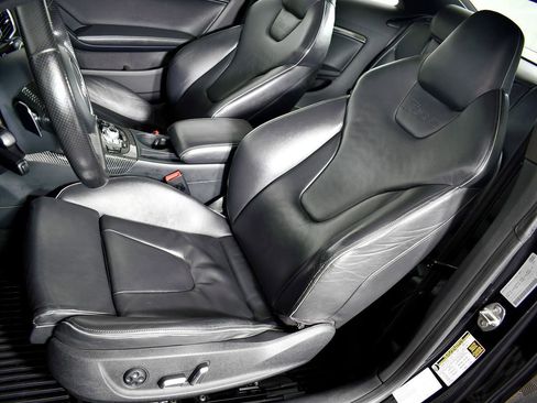 Used 2013 Audi RS 5 image 22