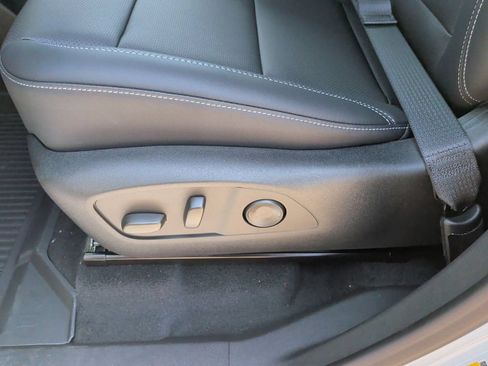 New 2026 Chevrolet Traverse LT w/ Midnight/Sport Edition FWD image 13