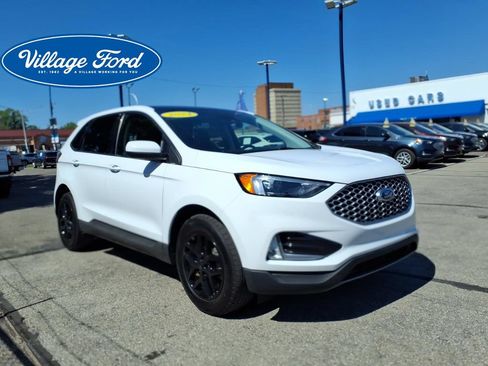 Certified 2024 Ford Edge SEL w/ Convenience Package AWD/4WD image 4
