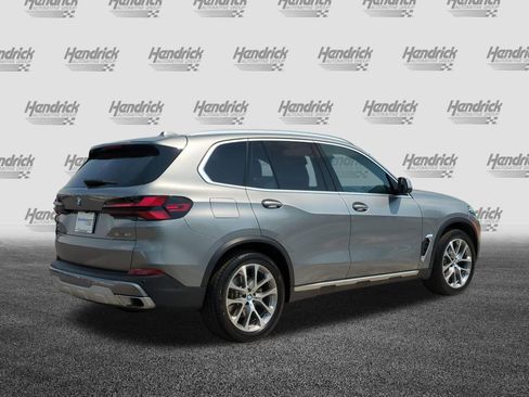 Used 2026 BMW X5 xDrive40i image 10