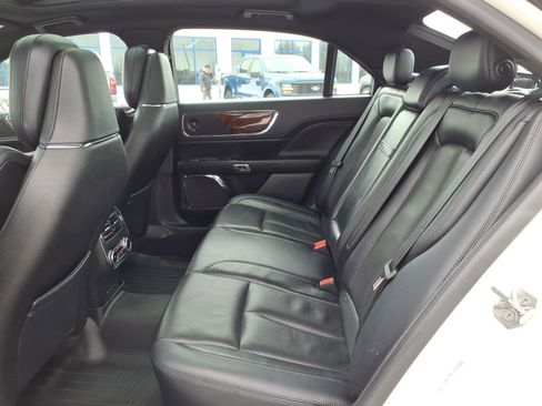 Used 2018 Lincoln Continental Reserve w/ Technology Package image 11
