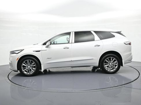 Used 2022 Buick Enclave Avenir w/ Avenir Technology Package AWD/4WD image 9