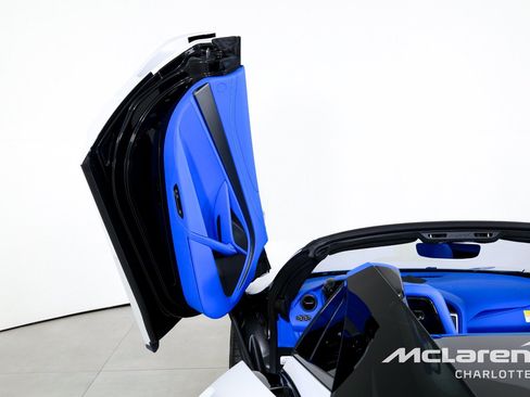 New 2026 McLaren 750S Spider RWD image 12