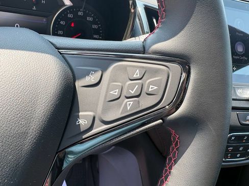 Used 2023 Chevrolet Equinox RS w/ RS Leather Package FWD image 19