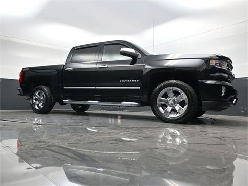 Used 2017 Chevrolet Silverado 1500 LTZ Z71 w/ LTZ Plus Package image 30