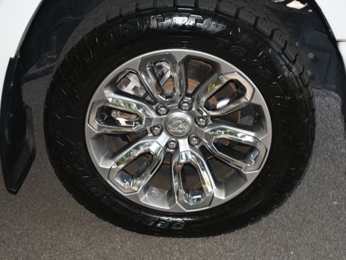 Used 2021 RAM 1500 Laramie AWD/4WD image 23
