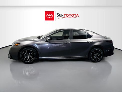 Used 2023 Toyota Camry SE FWD image 7