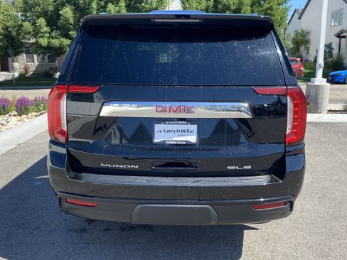 Used 2021 GMC Yukon SLE AWD/4WD image 5