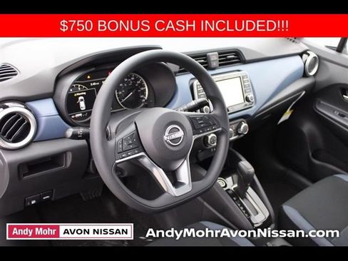 New 2025 Nissan Versa SV w/ Trunk Package FWD image 9