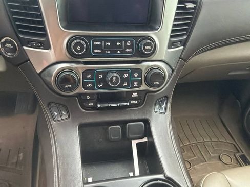 Used 2015 Chevrolet Suburban LT AWD/4WD image 8