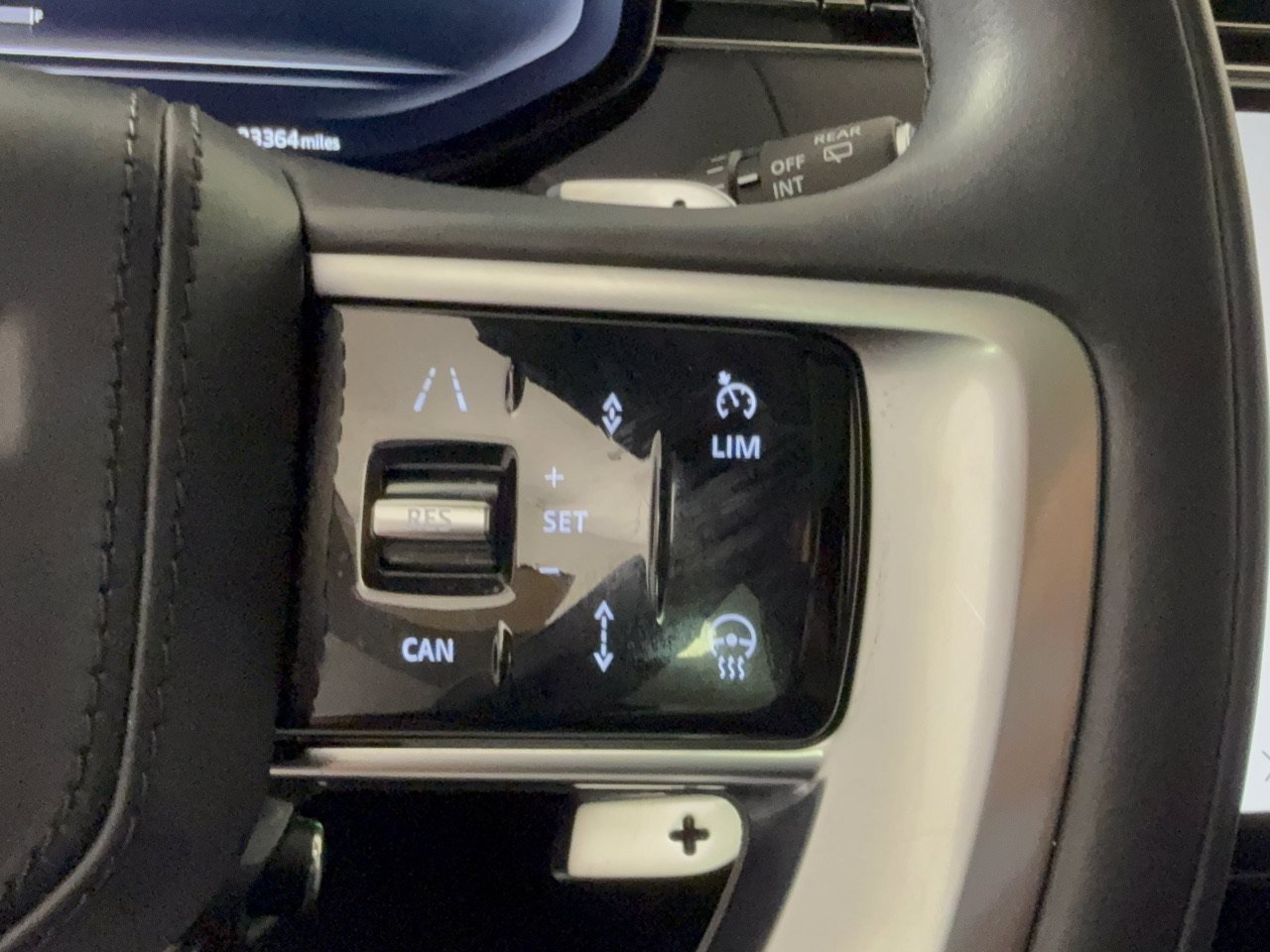 Certified 2023 Land Rover Range Rover SE AWD/4WD image 19