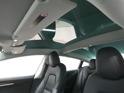 Used 2023 Tesla Model 3 Performance image 13