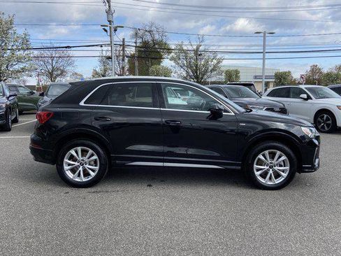 Used 2025 Audi Q3 2.0T Premium w/ Convenience Package AWD/4WD image 4