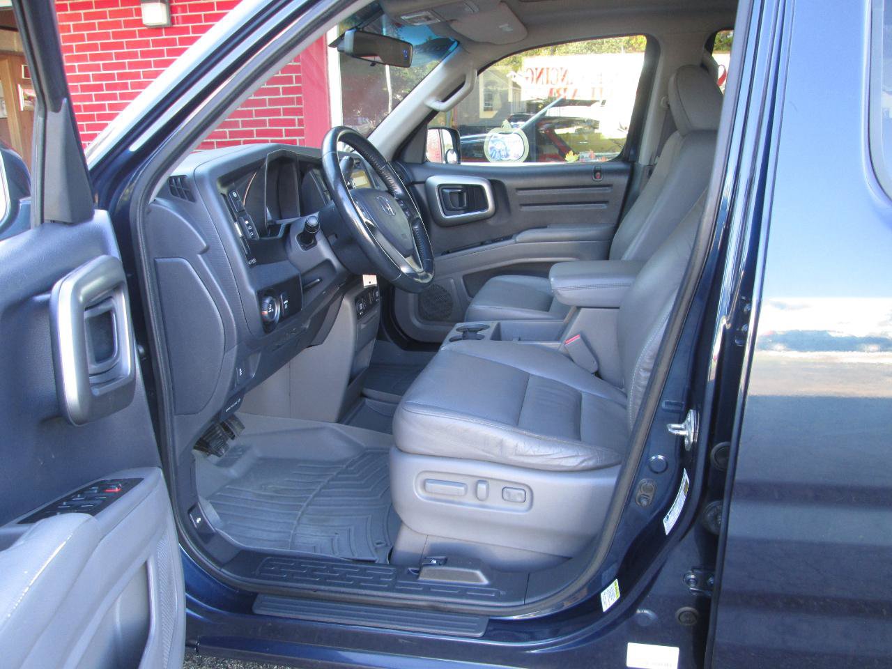 Used 2011 Honda Ridgeline RTL image 16