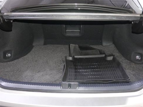 Used 2019 Lexus ES 300h w/ Accessory Package FWD image 9