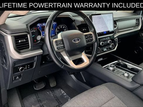 Used 2024 Ford Expedition XLT AWD/4WD image 16