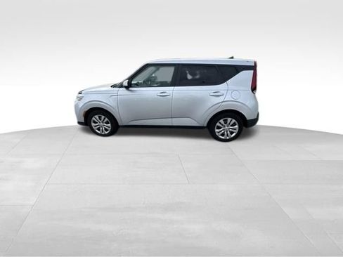 Used 2020 Kia Soul LX FWD image 10