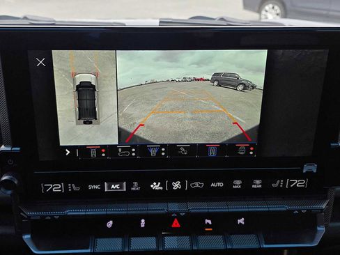 Used 2024 GMC Hummer EV 3X AWD/4WD image 35