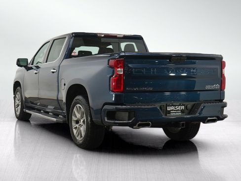 Used 2022 Chevrolet Silverado 1500 High Country w/ Safety Package II AWD/4WD image 3