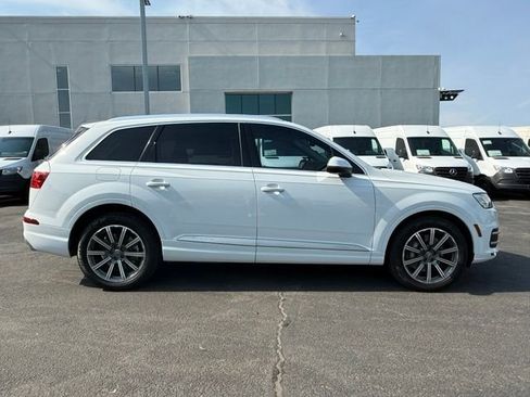 Used 2018 Audi Q7 3.0T Premium Plus w/ Premium Plus Package AWD/4WD image 8
