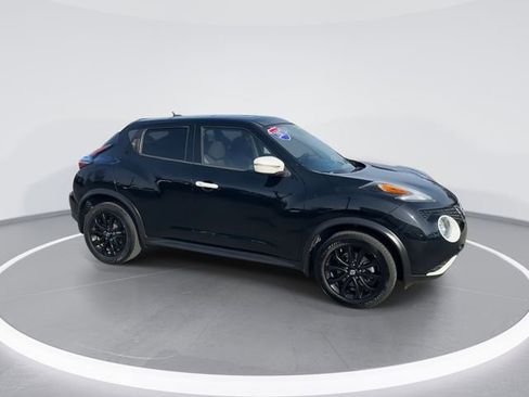 Used 2017 Nissan Juke SV image 8