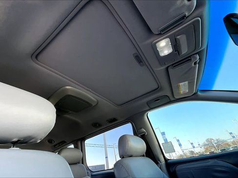 Used 2003 Toyota Sienna XLE image 13