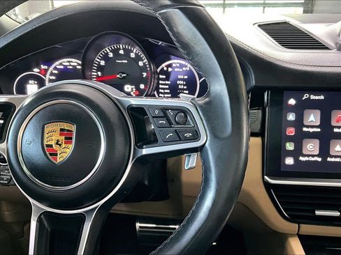 Used 2023 Porsche Cayenne S Platinum AWD/4WD image 12
