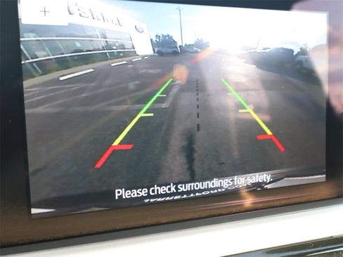 Certified 2022 Ford Escape SE w/ SE Sport Appearance Package image 4