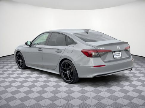 Used 2025 Honda Civic Sport image 3
