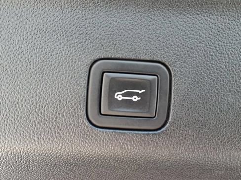Used 2023 Chevrolet Tahoe High Country AWD/4WD image 8