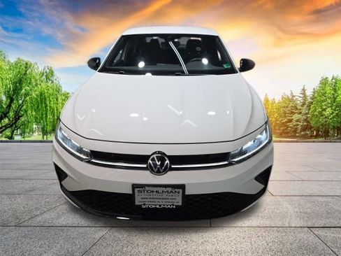 Used 2025 Volkswagen Jetta Sport FWD image 9
