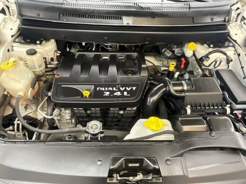 Used 2013 Dodge Journey SE FWD image 29
