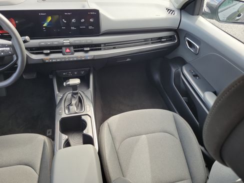 Used 2025 Kia K4 FWD image 13