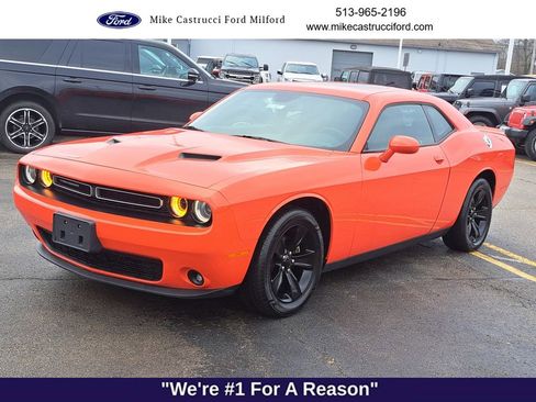 Used 2021 Dodge Challenger SXT w/ Driver Convenience Group image 1